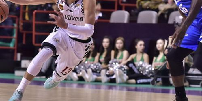 脚的细微动 脚的细微动