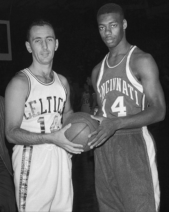 迪巴拉的回 迪巴拉的回